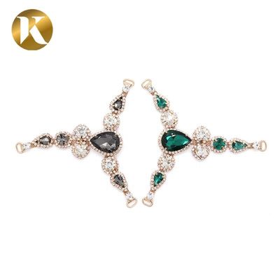 T-Stil Strass-Ornamente 110mm*95mm für Frauen Sandalen Dekoration fournisseur