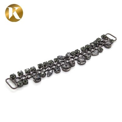 Neues Design Schuhe Kristalle Dekorationen Schmuckkette Buckle für Frauen fournisseur