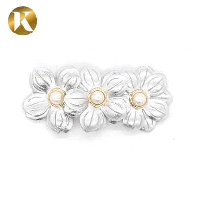 Wenzhou Kml Großhandel handgefertigte Blumen Mode spezielle Stoff Schuhschnallen Accessoires fournisseur