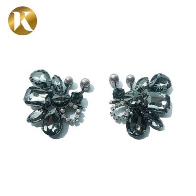 Unregelmäßiger Stil Kristallschuh Ornament Bienen Schmetterling Form ROHS2g Zertifikat fournisseur