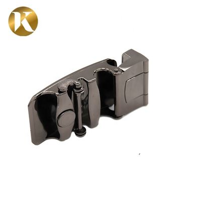 Schwarze Oberfläche Automatische Gürtel Buckles mit Schnitzflächenbehandlung fournisseur