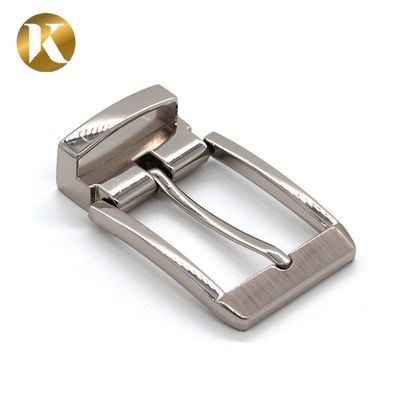 Glatte Oberfläche 35mm Pin Gürtel Schnürsenkel weit verbreitet für Unisex Tasche / Gürtel fournisseur