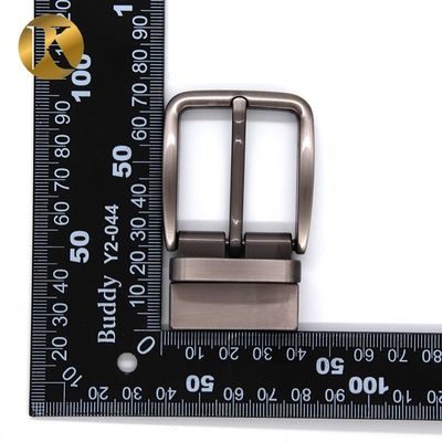 Mode-Typ Metall-Stiftgürtel Schnallen Neue Stile mit kundenspezifischem Design fournisseur