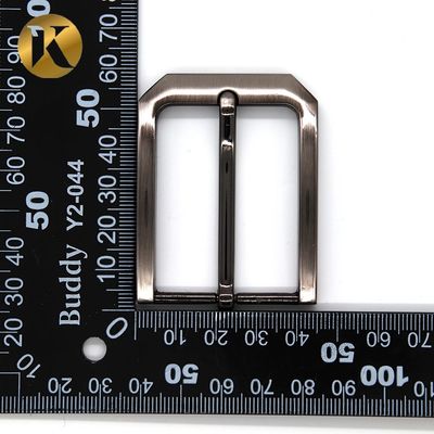 Männer Metall 35mm Pin Gürtel Schnürsenkel mit Handarbeit + Maschinen Technik fournisseur